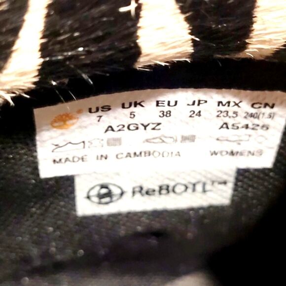 Timberland Booties Kinsley Waterproof White Nubuck Leather Zebra Lug Sole 7 New - Picture 10 of 13